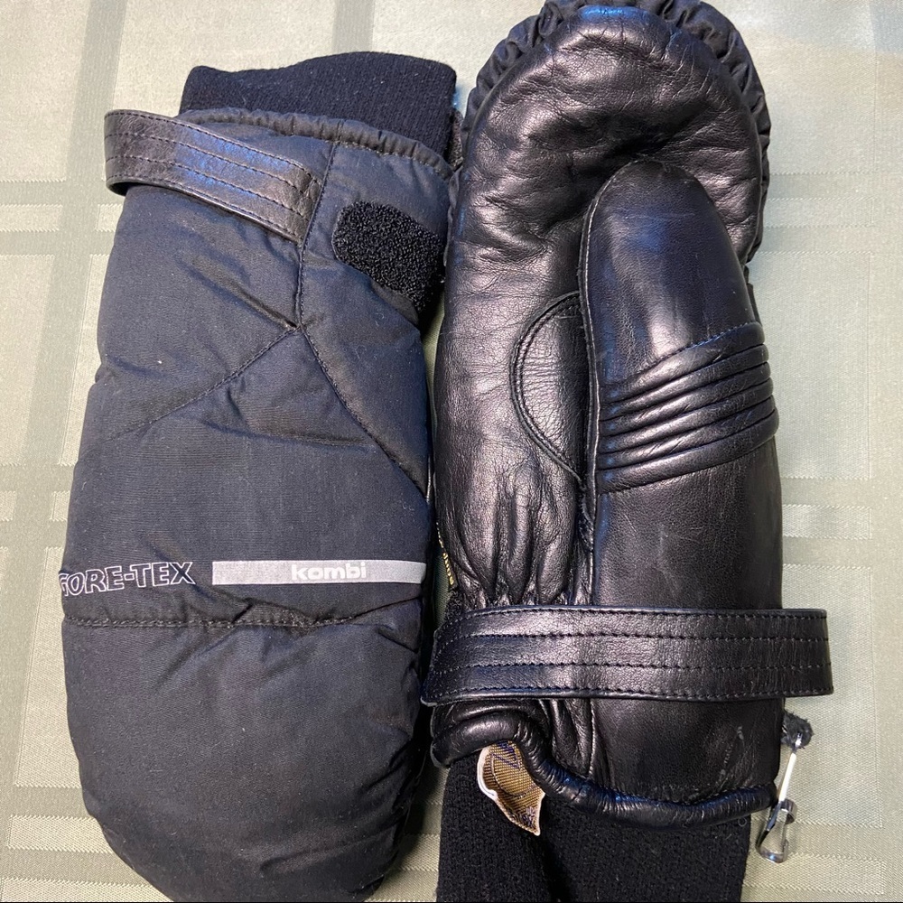 Kombi Black Women's Mittens